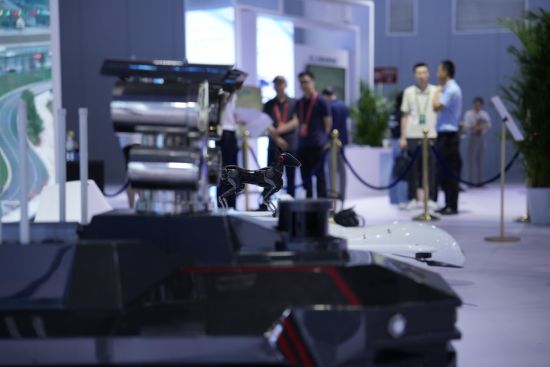 图为展会现场。罗胡鑫 摄 图为展会现场。罗胡鑫 摄