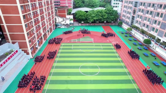 图为彭水中学。重庆电视台《教育新视界》栏目 供图 图为彭水中学。重庆电视台《教育新视界》栏目 供图