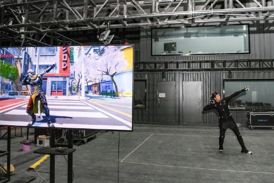 ▲这是在重庆永川科技片场拍摄的实时动作捕捉技术演示现场。新华社记者 王全超 摄 ▲这是在重庆永川科技片场拍摄的实时动作捕捉技术演示现场。新华社记者 王全超 摄