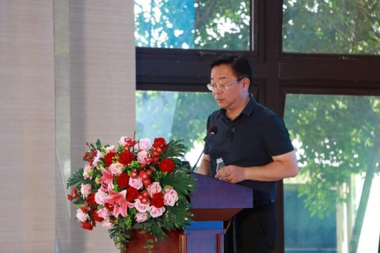 图为陈宇分享塑造班风经验。 张艺馨 摄 图为陈宇分享塑造班风经验。 张艺馨 摄