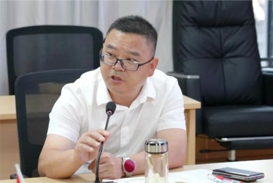 图为忠县忠州中学校长袁平总结讲话。忠县忠州中学 供图 图为忠县忠州中学校长袁平总结讲话。忠县忠州中学 供图