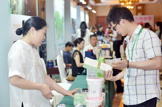 图为商品展示区。桑植县委宣传部 供图 图为商品展示区。桑植县委宣传部 供图