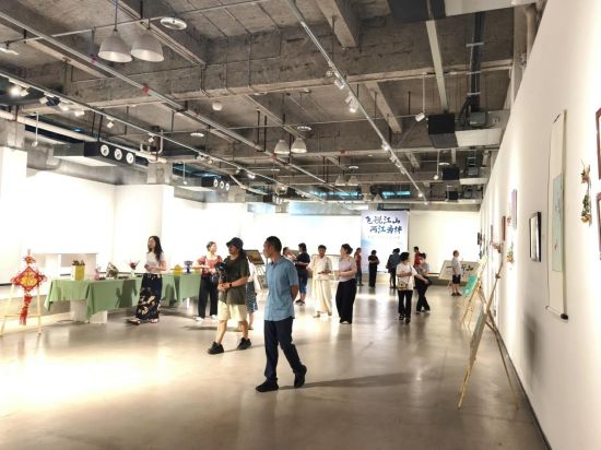 图为展览现场。胡一凡 摄 图为展览现场。胡一凡 摄