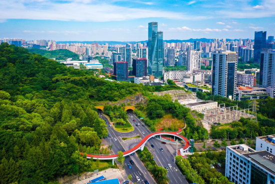 图为两江新区城市风光。汪彦彤 摄 图为两江新区城市风光。汪彦彤 摄