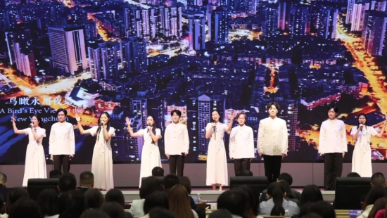 ͼΪʽֳ̨ӽ硷Ŀ ͼ