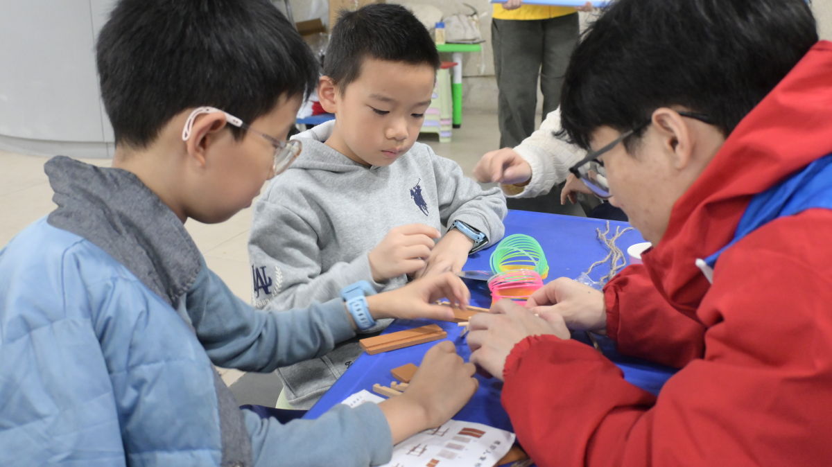 图为活动现场。重庆科技馆供图 图为活动现场。重庆科技馆供图