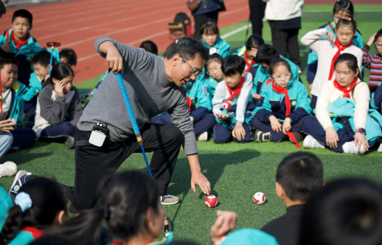 ͼΪ�����ѧ���ڡ��ϴ�����֪Сѧ ��ͼ