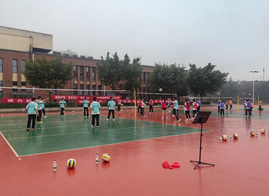 图为竞赛课程展示。忠县忠州中学 供图 图为竞赛课程展示。忠县忠州中学 供图