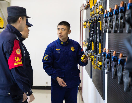 ͼΪ��ֳ����ϴ�������������Ԯվ��ͼ