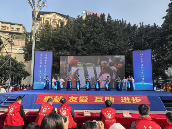 图为活动现场。重庆电视台《教育新视界》栏目 供图 图为活动现场。重庆电视台《教育新视界》栏目 供图