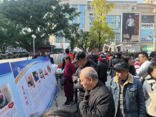 图为活动现场。重庆电视台《教育新视界》栏目 供图 图为活动现场。重庆电视台《教育新视界》栏目 供图