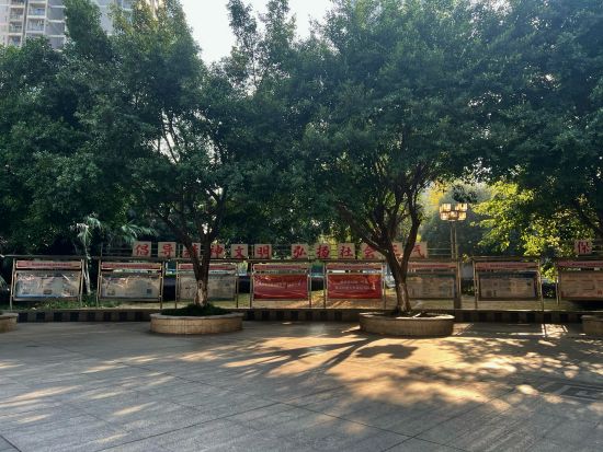 图为整改后公共区域恢复干净整洁。 图为整改后公共区域恢复干净整洁。