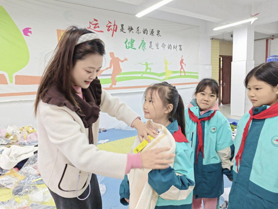 ͼΪ��ֳ����������̨���������ӽ硷��Ŀ��ͼ