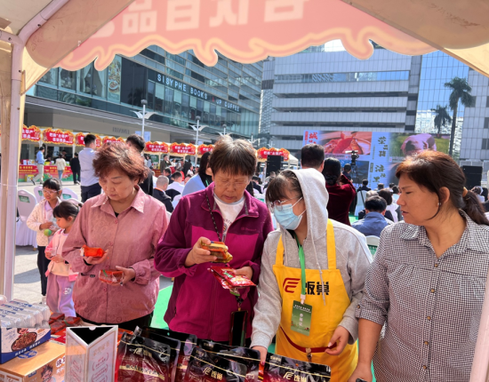 ͼΪ��ֳ������췽��ͼ