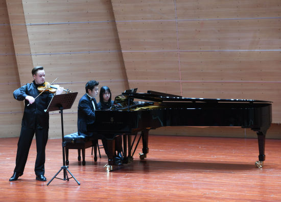 图为展演现场。周毅 摄 图为展演现场。周毅 摄