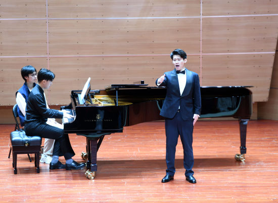 图为展演现场。周毅 摄 图为展演现场。周毅 摄