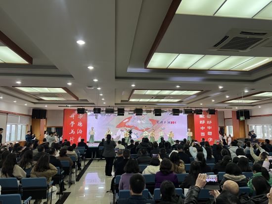 图为活动 图为活动