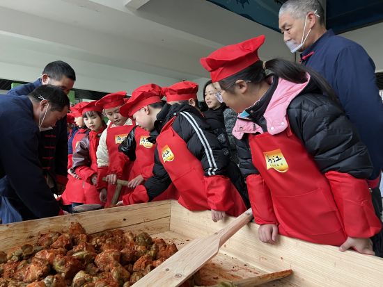 图为活动 图为活动