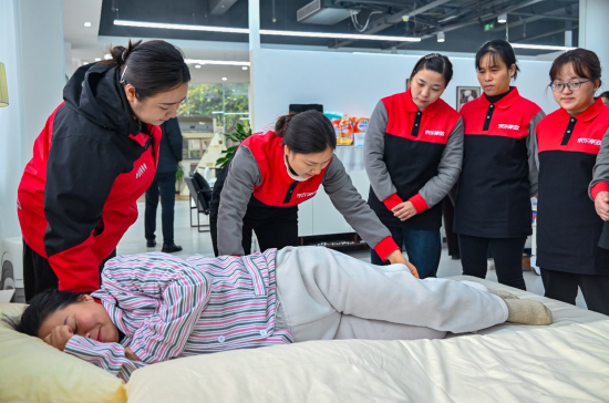 ͼΪ�����������ϻ���ʵѵ���á������� ��