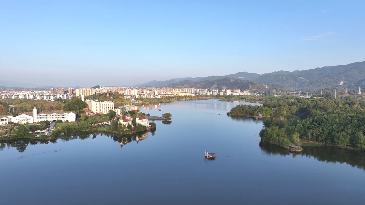 ͼΪ��ƽ˫�������ʪ�ع�԰����ƽ����̬�����ֹ�ͼ