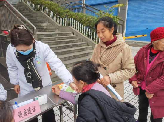 ͼΪҽ���Ŷ�Ϊ����չ�������ݽֵ����������������� ��ͼ