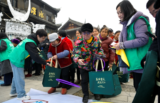 ͼΪ��ֳ��� ǭ����ίͳս����ͼ