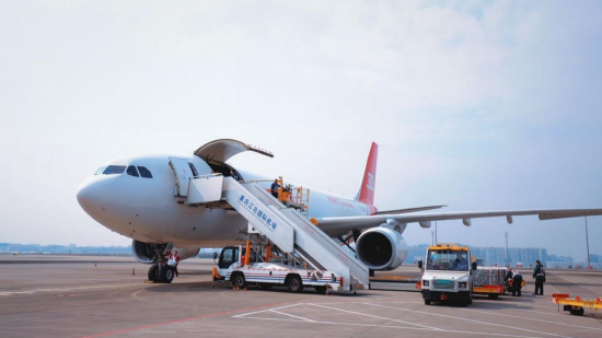 ͼΪ�������������׼ܿտ�A330���������������ʽ���������׺����ܷ��߹�ͼ