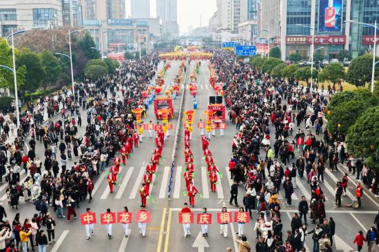 ͼΪ��ֳ���ͭ����ί������ ��ͼ