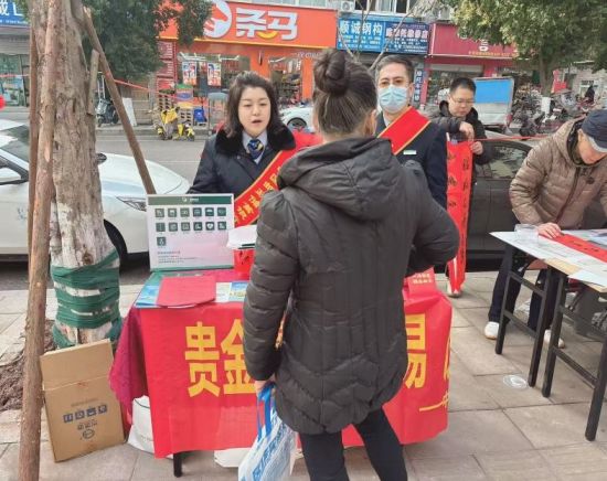 邮储银行大渡口支行将服务延伸至新春游园主题活动 邮储银行大渡口支行将服务延伸至新春游园主题活动