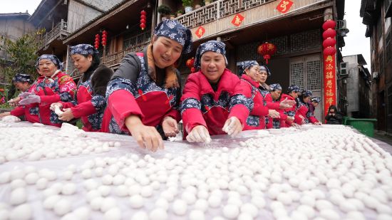 图为活动现场。石嘉黎 摄 图为活动现场。石嘉黎 摄