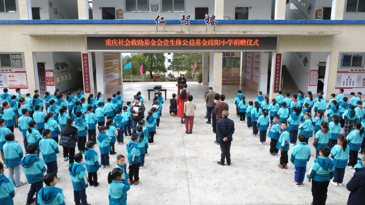 ͼΪ������ʽ�ֳ���Ф���� ��