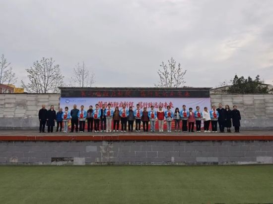 ͼΪѧ��������ʽ���ϴ���Ǯ����ѧ ��ͼ