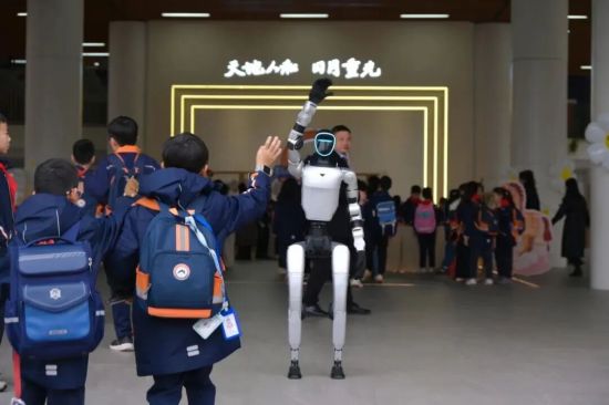 �ع�Сѧ��ѧ��ֳ���ѧУ��ͼ