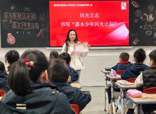 ��ľСѧ��ѧ��ֳ���ѧУ��ͼ