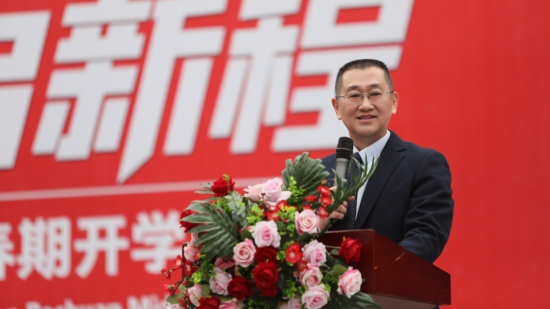 ͼΪѧУУ����С���´��ֳ���ѧУ��ͼ