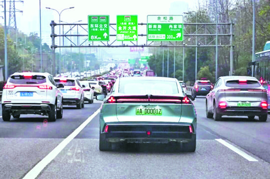 ͼΪȫ���������L3���Զ���ʻ���Ƶĳ�����·�������� ��