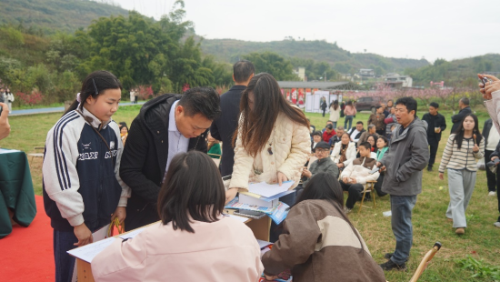 ͼΪ������ǩ�³ɽ�ȷ���顣��ѩ ��