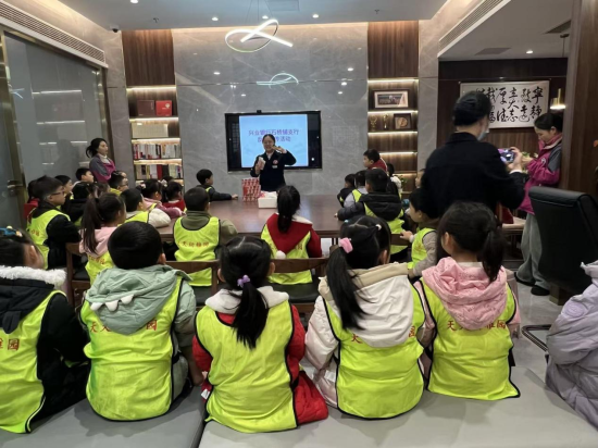 ͼΪ��ֳ�����ҵ����������� ��ͼ