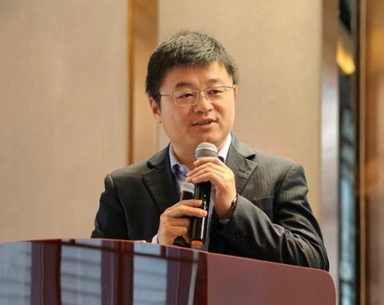 图为南方科技大学南方科技大学招生办公室主任、深港微电子学院教授汪飞作《南方科技大学创新发展报告》。南方科技大学重庆招生组供图 图为南方科技大学南方科技大学招生办公室主任、深港微电子学院教授汪飞作《南方科技大学创新发展报告》。南方科技大学重庆招生组供图