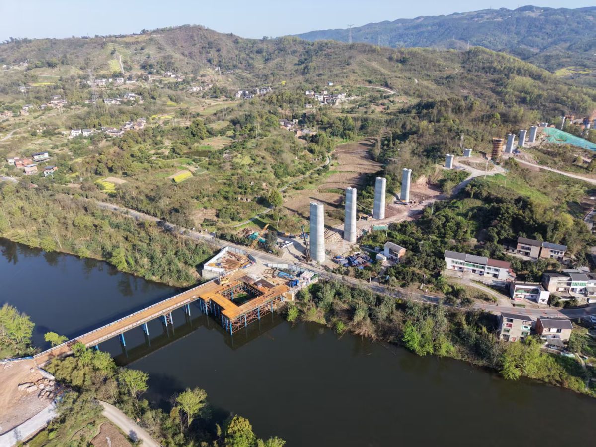 ͼΪʩ���ֳ�������һ�� ��ͼ