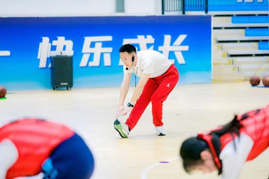 图为体育课堂展示。重庆市“新领雁工程”体育教研工作坊 供图 图为体育课堂展示。重庆市“新领雁工程”体育教研工作坊 供图