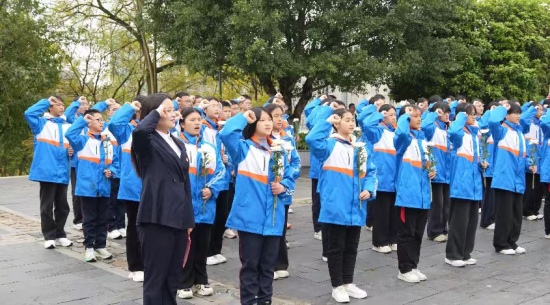 ͼΪʦ���������¾�������㽏����ѧУ ��ͼ