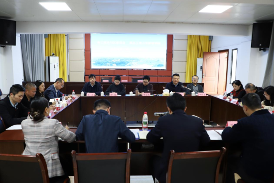 ͼΪ��̸���ֳ������칤�̴�ѧ��˹ѧԺ ��ͼ