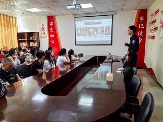 图为活动现场。活动举办方供图 图为活动现场。活动举办方供图
