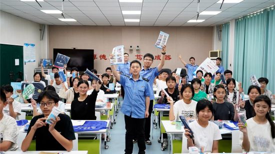 图为宣讲活动现场。 重庆西车辆段团委供图 图为宣讲活动现场。 重庆西车辆段团委供图