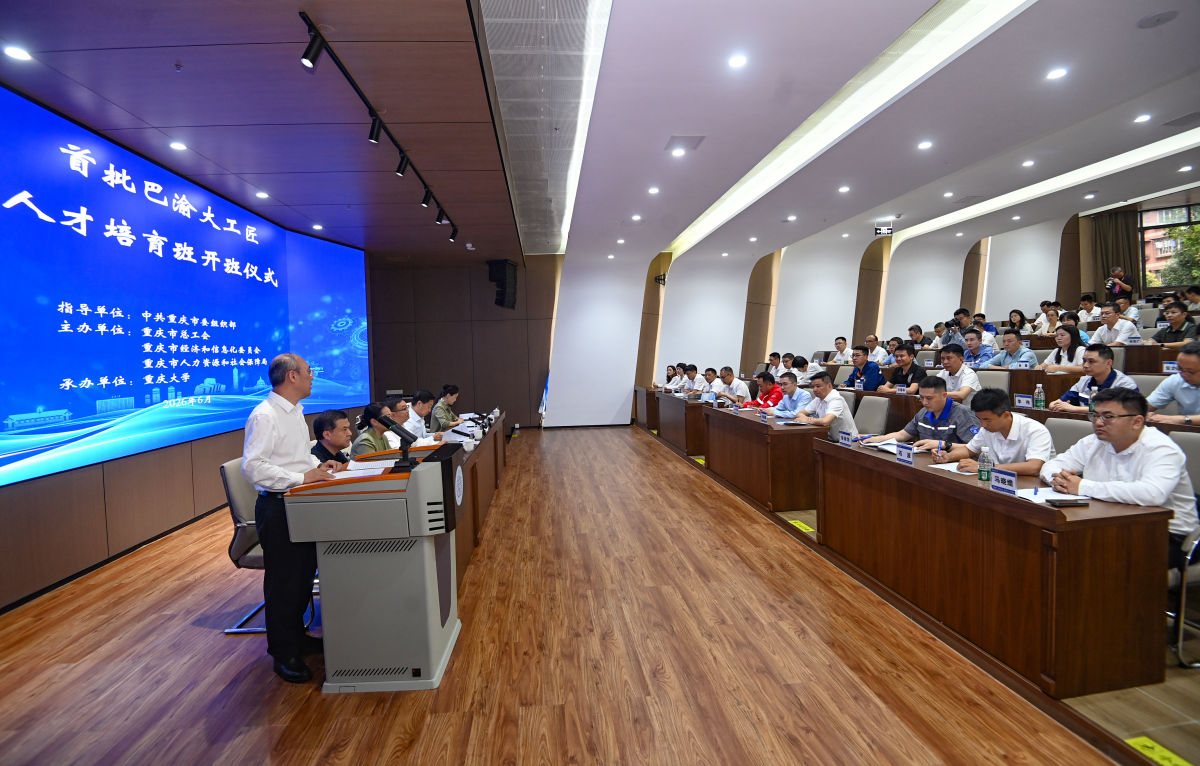 ͼΪ������ʽ�ֳ������췽��ͼ