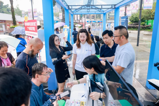 ͼΪ������ʽ�ֳ��� ���췽 ��ͼ
