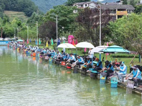 图为比赛现场。曹永龙摄 图为比赛现场。曹永龙摄