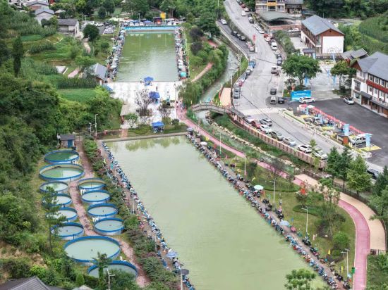 图为比赛现场。曹永龙 摄 图为比赛现场。曹永龙 摄