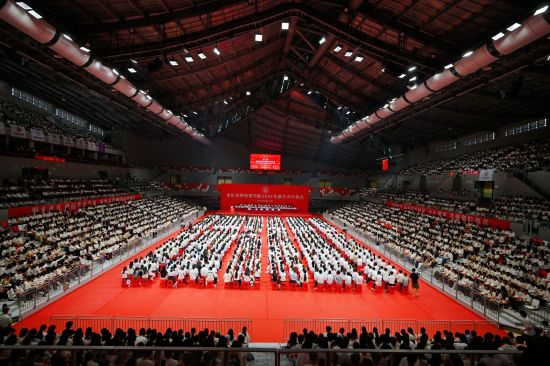 图为典礼现场。重庆对外经贸学院供图 图为典礼现场。重庆对外经贸学院供图